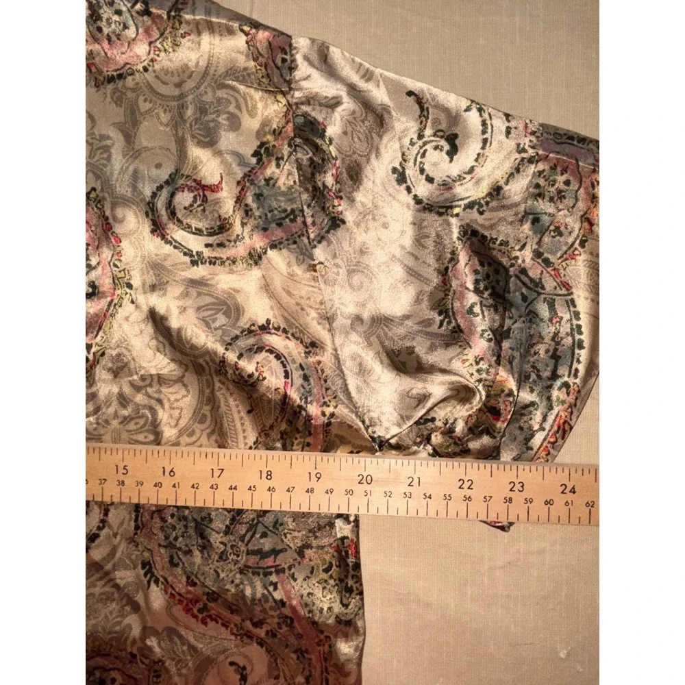 linea donatella pajama Top Small Silk Paisley Gold Print‎